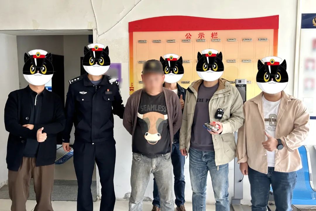 085512zacm7dvmngv8adn8.jpeg